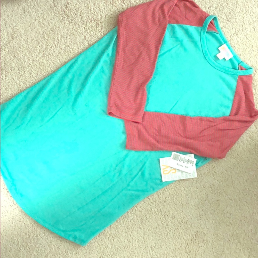 NWT🔥 LulaRoe Baseball Tee